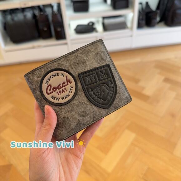 NWT Coach Men's 3-In-1 WalletIn Signature Canvas With Patches CCG27 Grey Multi - Picture 2 of 6